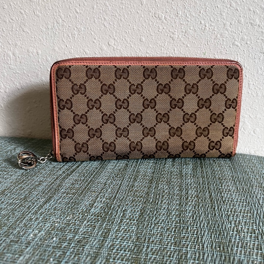 Gucci Tan and Pink GG planner large zip Wallet